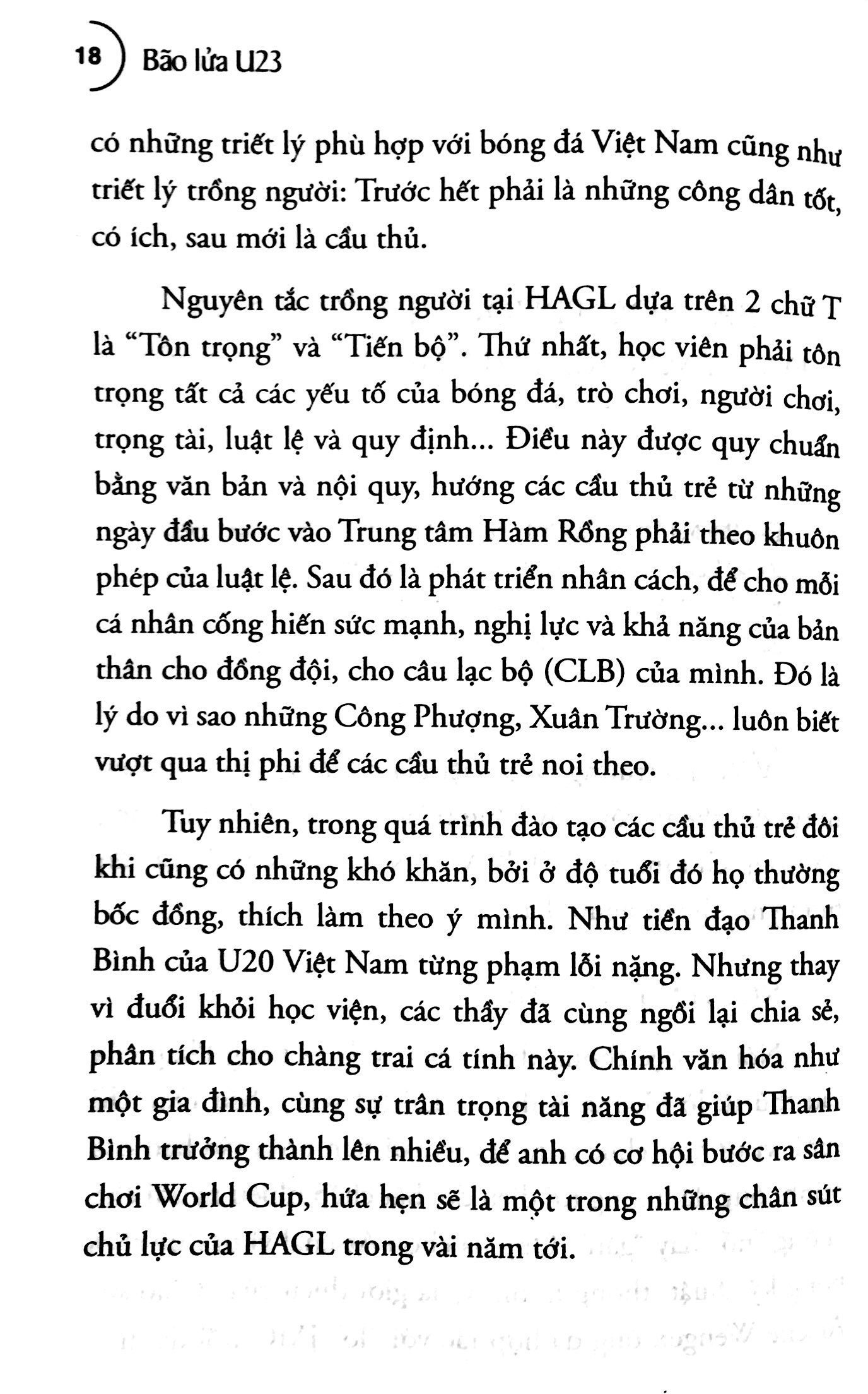 Fahasa - Bão Lửa U23 - Thường Châu Tuyết Trắng