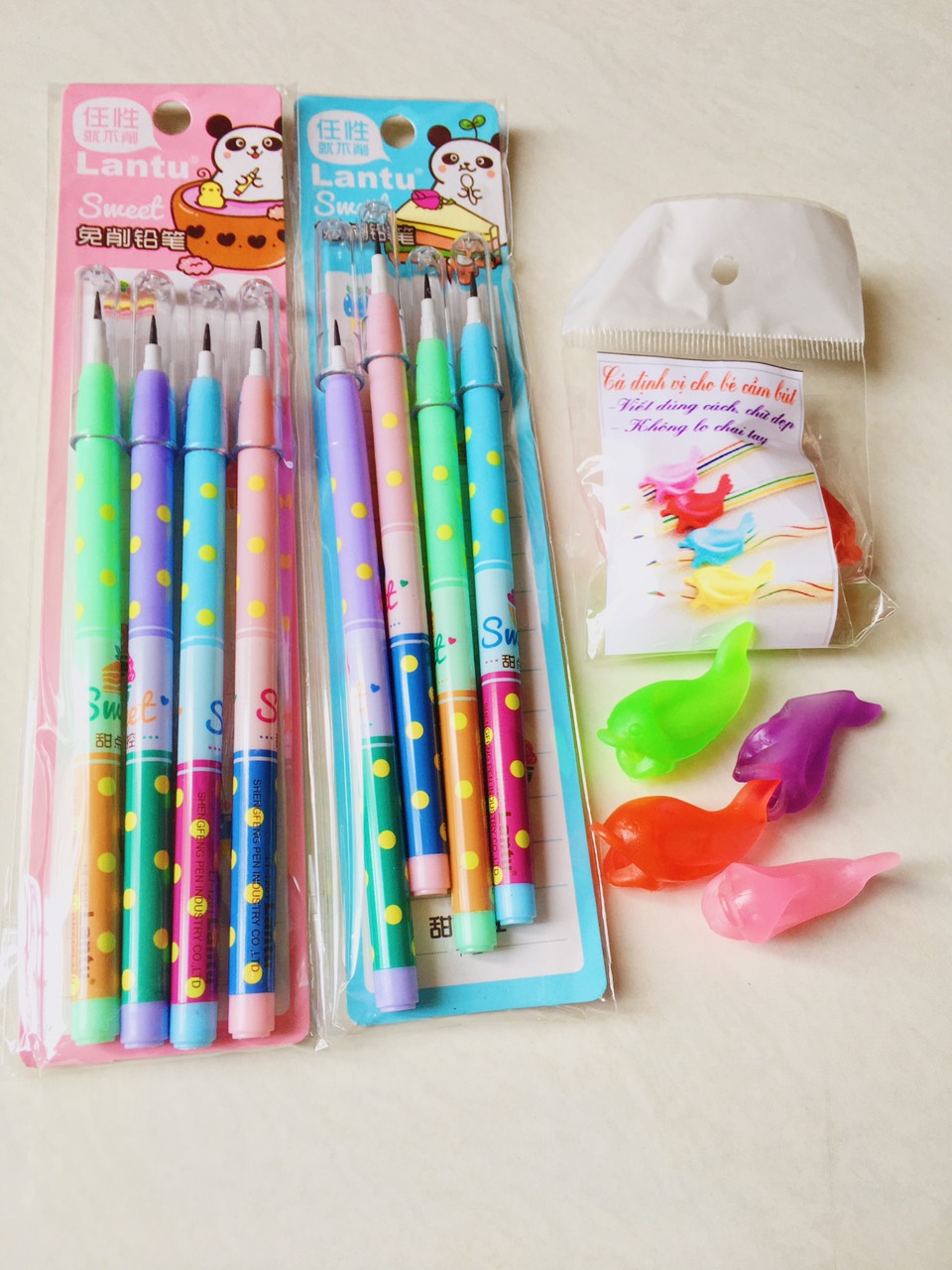 [HCM]Viết chì khúc-Bộ 4 chì+4 cá định vị cầm bút