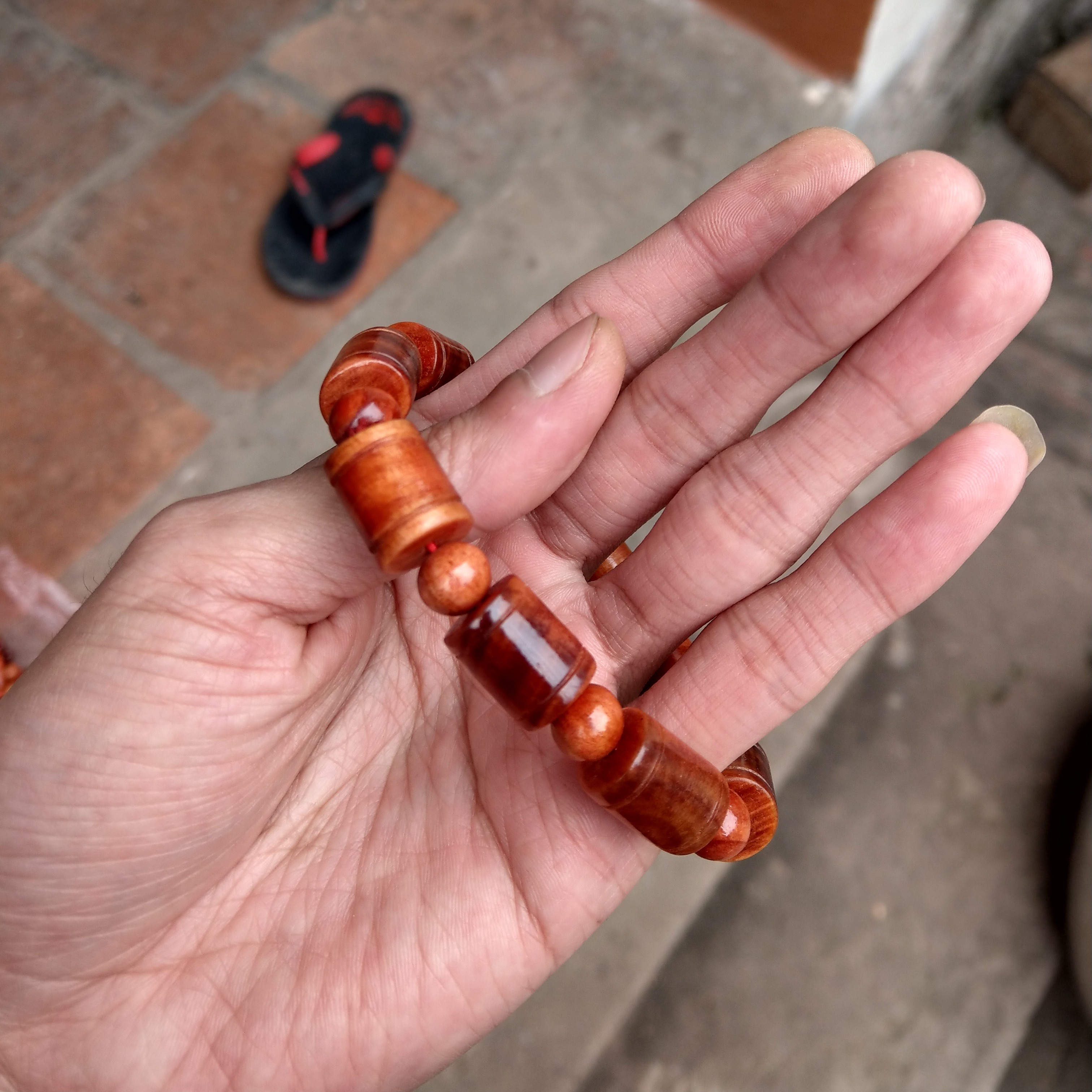 Vòng Tay Gỗ Huyết Long - Hạt Đốt Trúc - Size 10mm