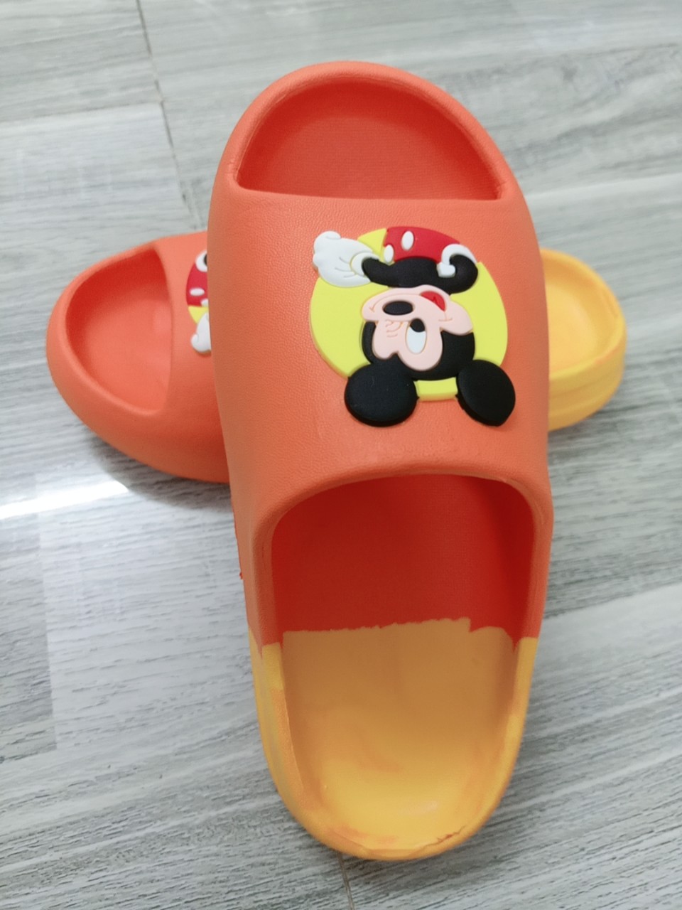 DÉP Bánh mì Chuột Mickey dễ thương cho BÉ. ( FORM NHỎ NÊN CHỌN TĂNG 1 SIZE)