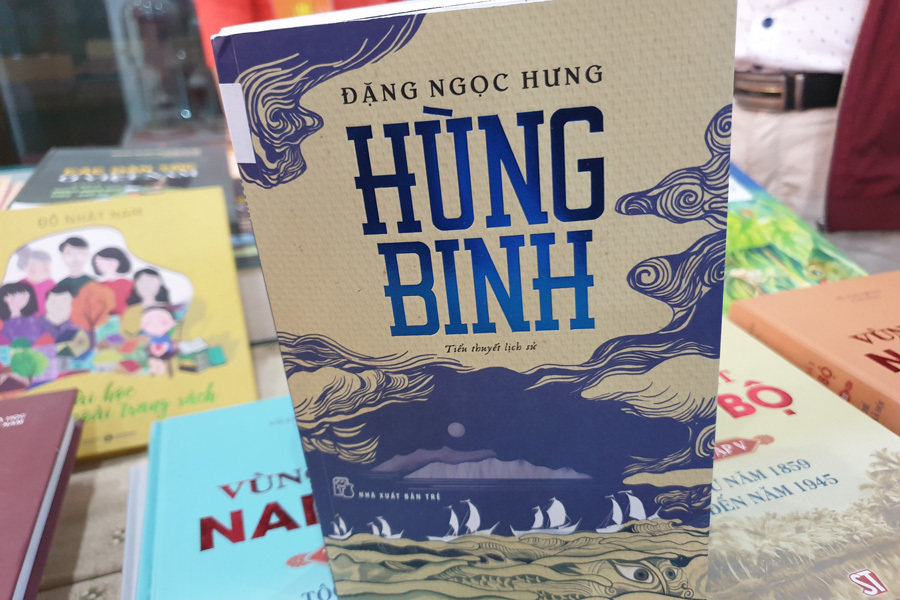 Sách NXB Trẻ - HÙNG BINH