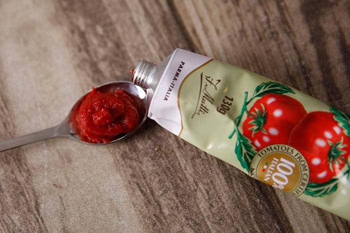 Sốt cà chua đậm đặc Mutti tuýp 130g  (Xuất xứ Ý)