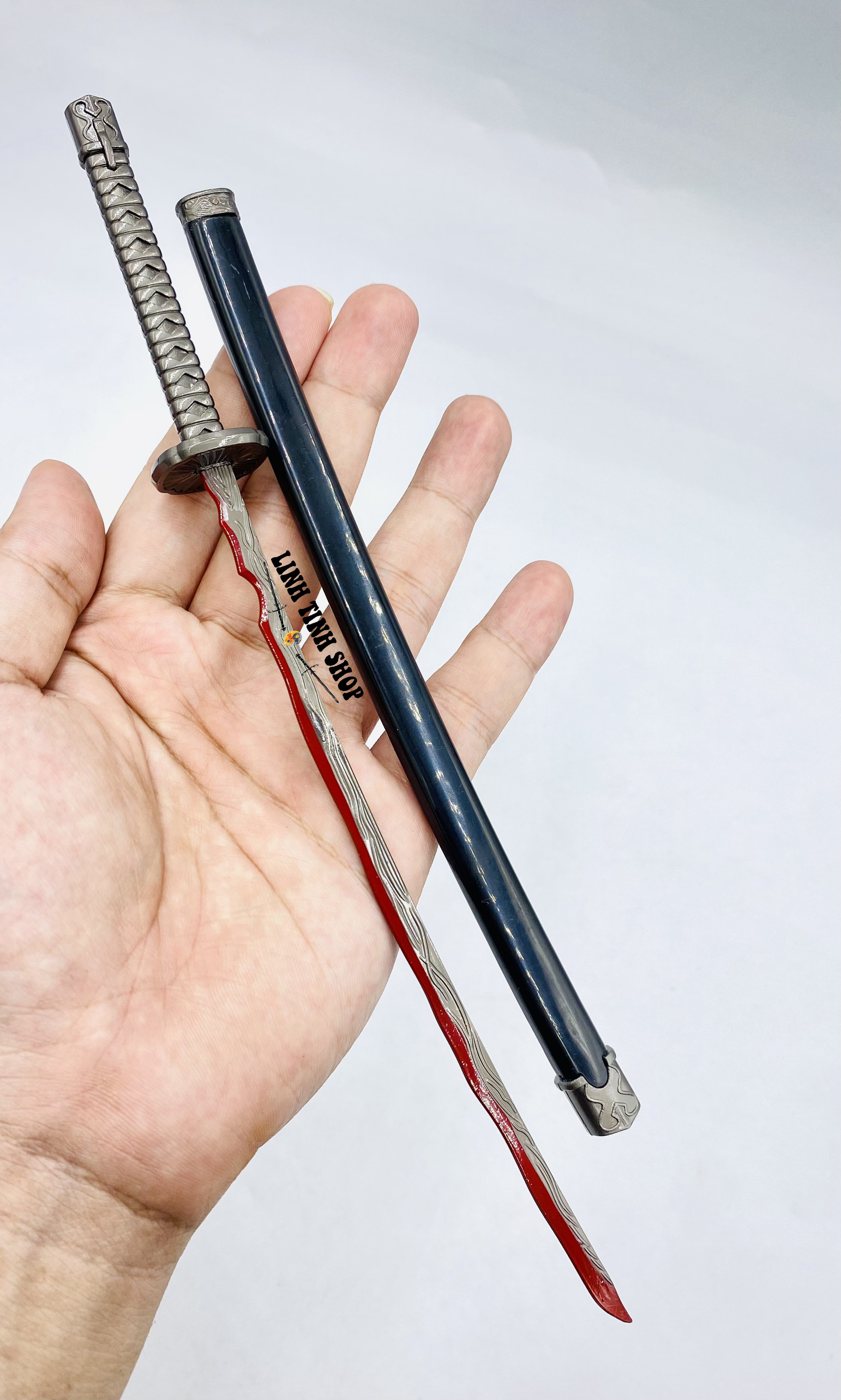Mô hình trưng bày katana Elden Ring