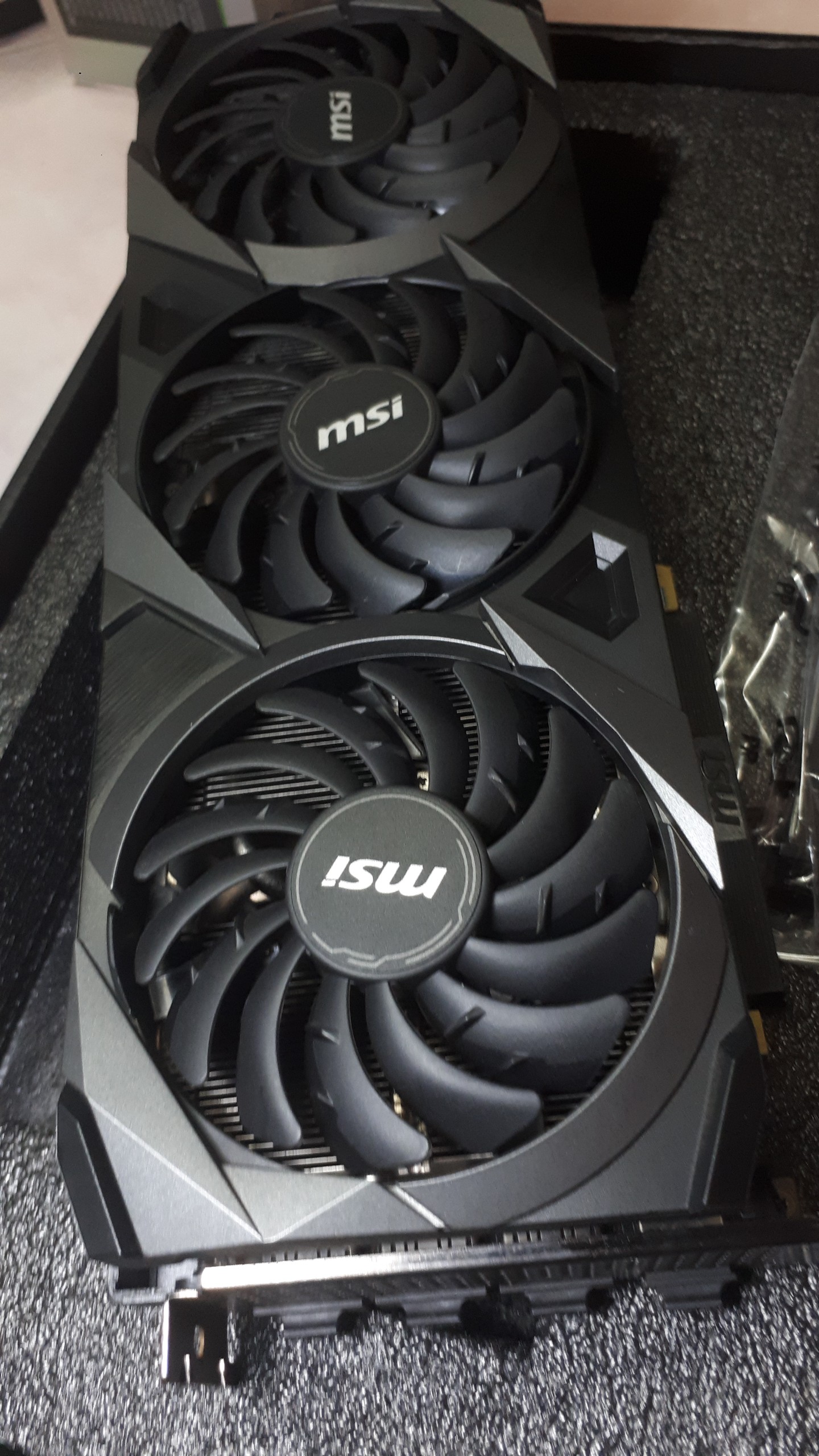 Card màn hình MSI RTX 3070Ti VENTUS 3X