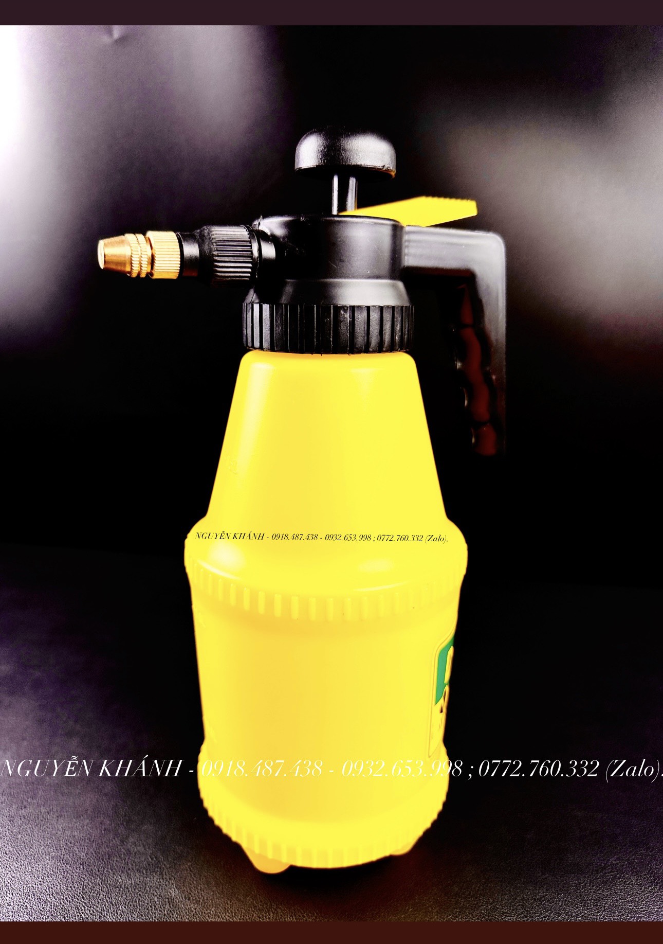 Bình tưới cây ( chính hãng ) 2L