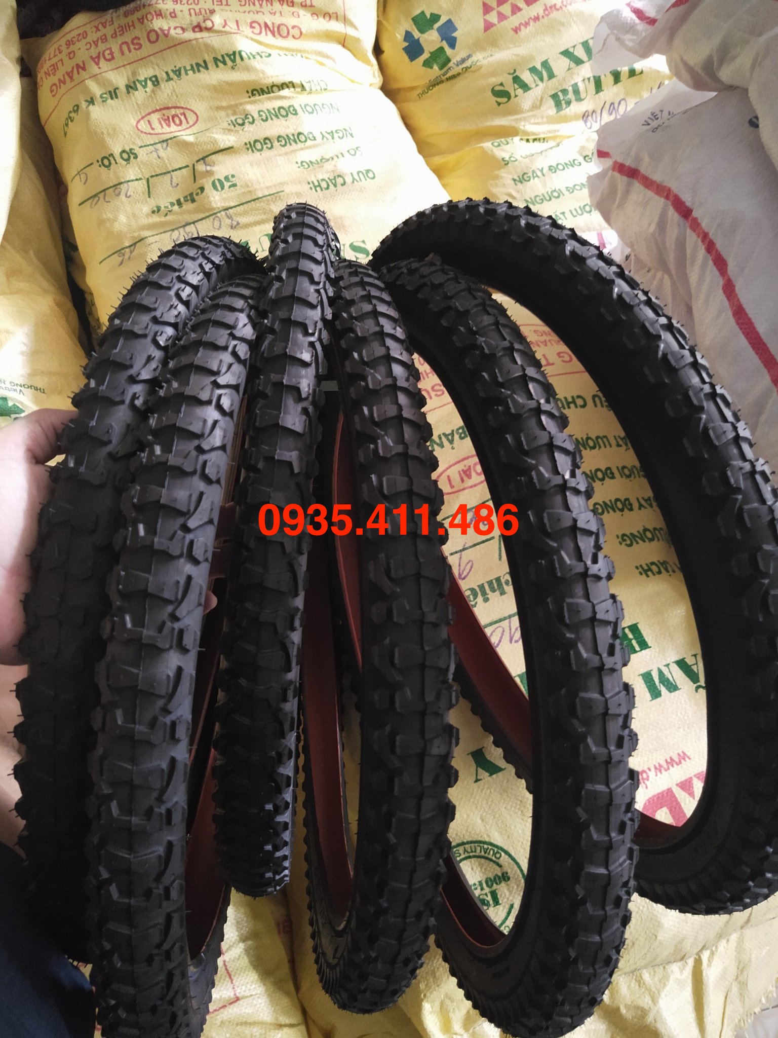 VỎ (LỐP) XE ĐẠP DRC 26 195
