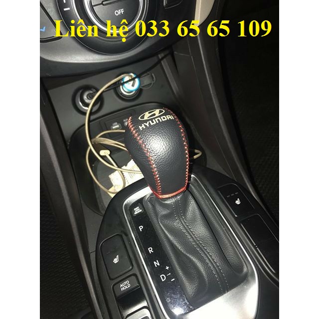 Bọc cần số xe Santafe (AT) bằng da tự nhiên