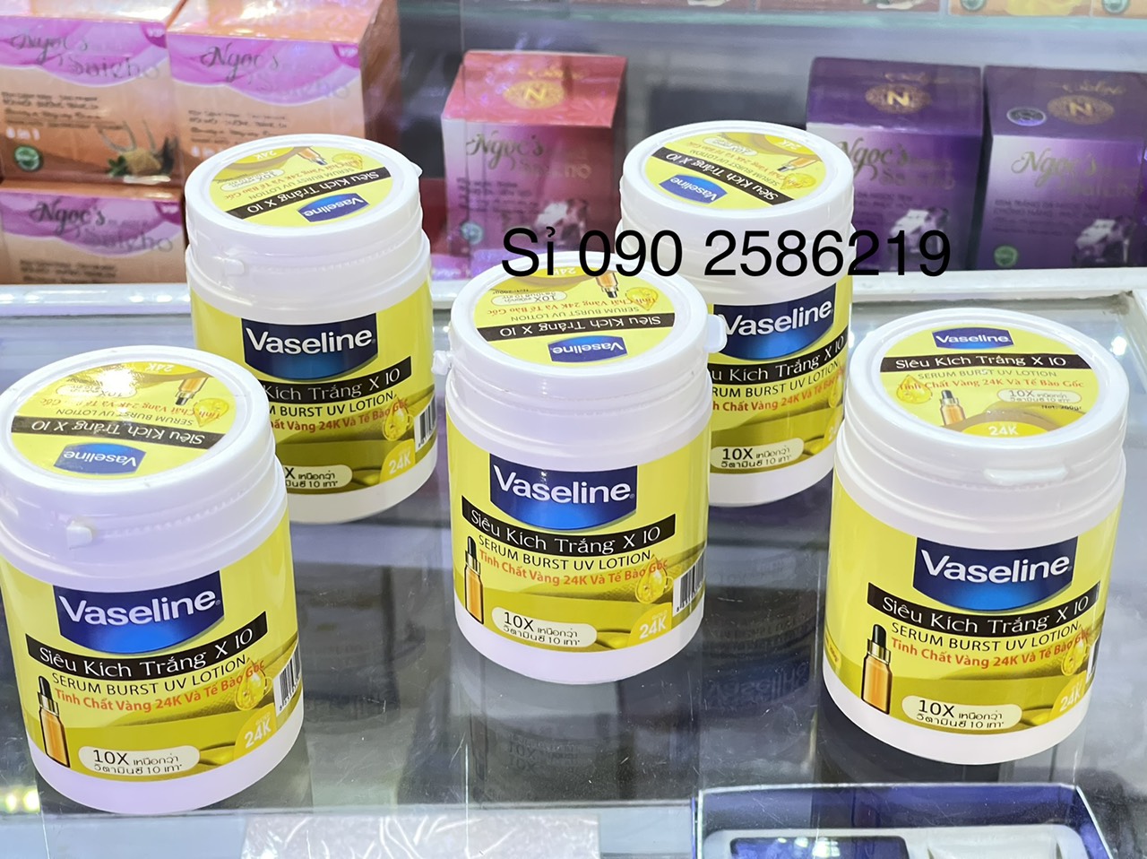Body Siêu Kích Trắng Vaseline X10 250g