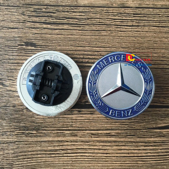 Logo nắp capo đầu xe ô tô-Mercedes W204 - Đường kính 57mm