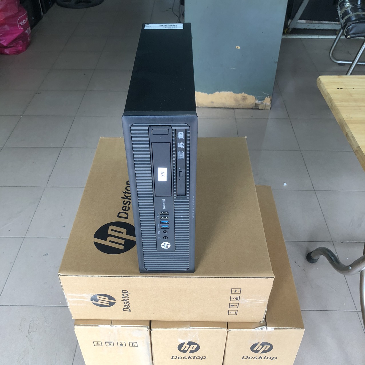 Máy Tính Mini PC HP 400G4 Tiny Thế hệ 8 đẳng cấp (Core i5-8400t, Ram 8GB, SSD 256GB, Tích hợp Card Wifi)