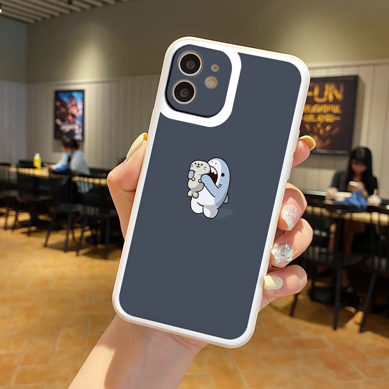 Ốp lưng iPhone ốp viền chú cá vui nhộn từ iPhone 6 đến iPhone 13 promax