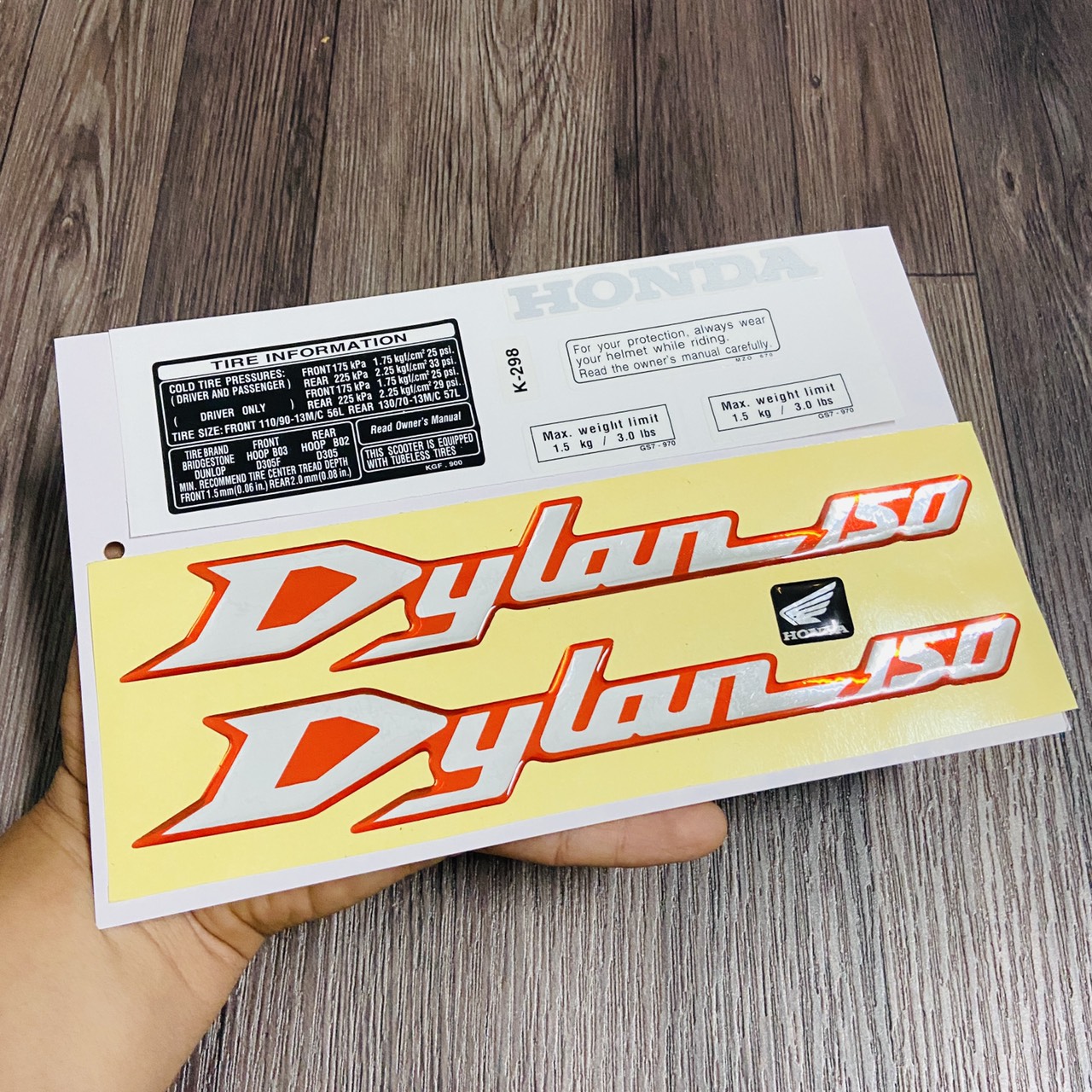 [DYLAN TRẮNG ĐỎ) TEM DÁN XE DYLAN 150CC CAO CẤP NHƯ TEM ZIN (CÓ THÔNG SỐ CỦA XE)