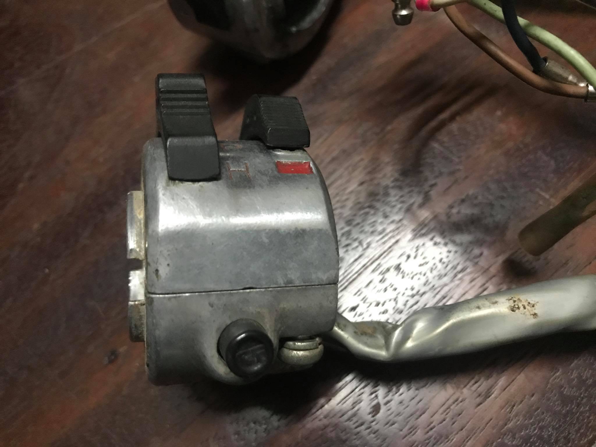 Cùm công tắc honda cub 78, 79, 80 (hàng tháo xe)