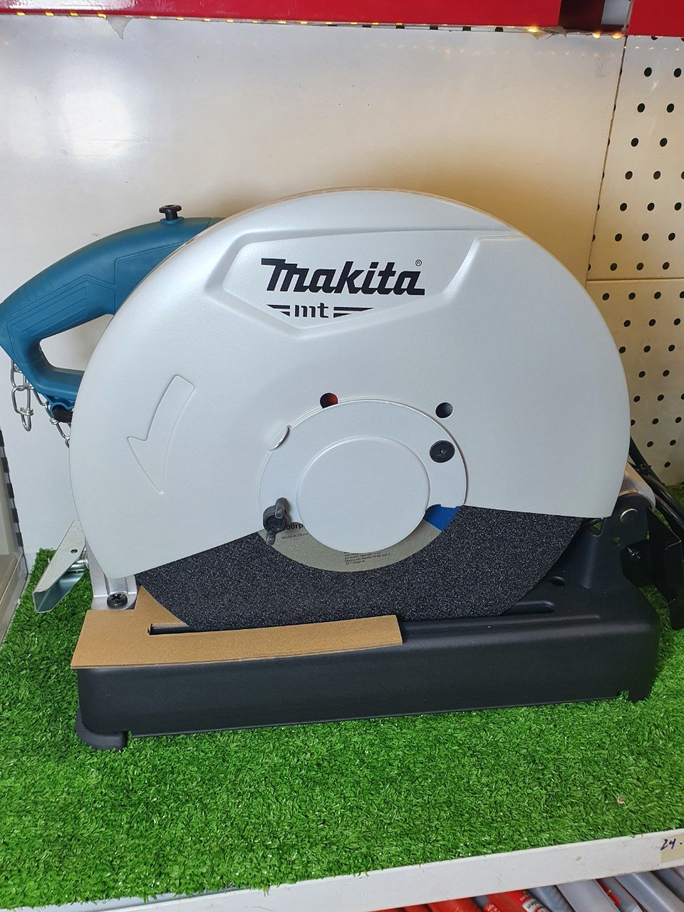Cắt sắt Makita M2401B