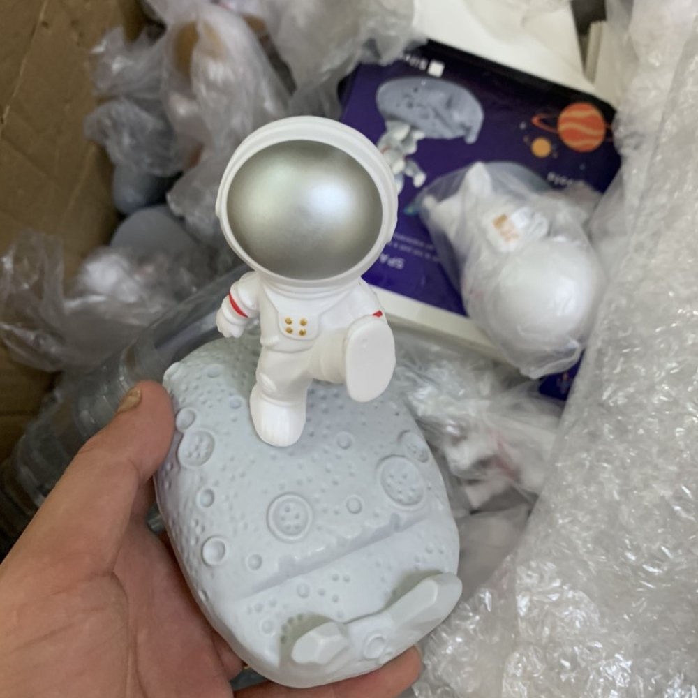 GIÁ ĐỠ ĐIỆN THOẠI PHI HÀNH GIA AstronautCase