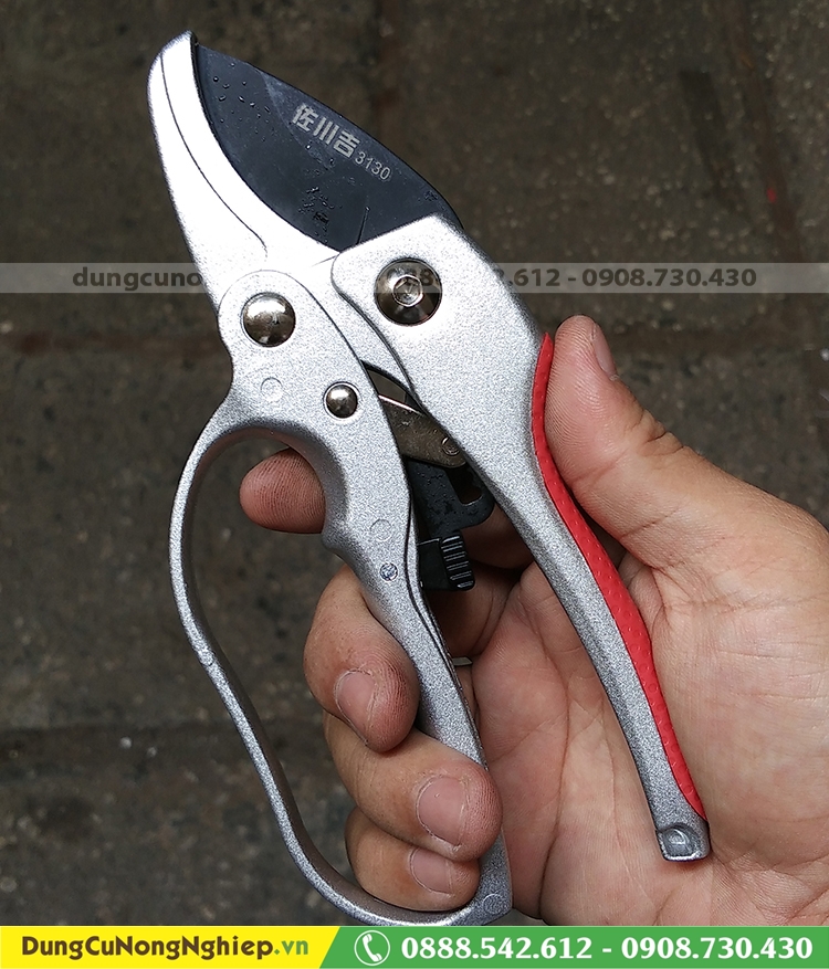 Kéo cắt cành lưỡi thép Carbon cao cấp