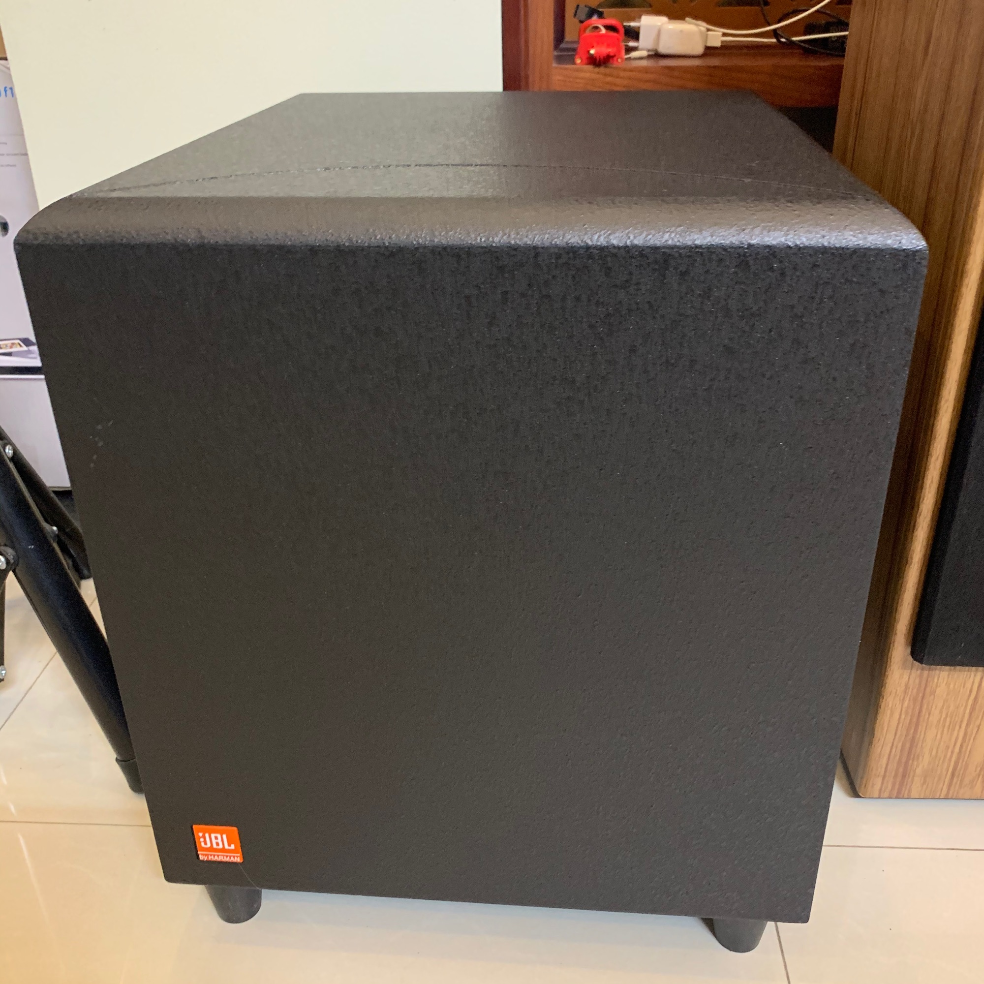 Loa trầm điện - loa sub điện JBL bass 30