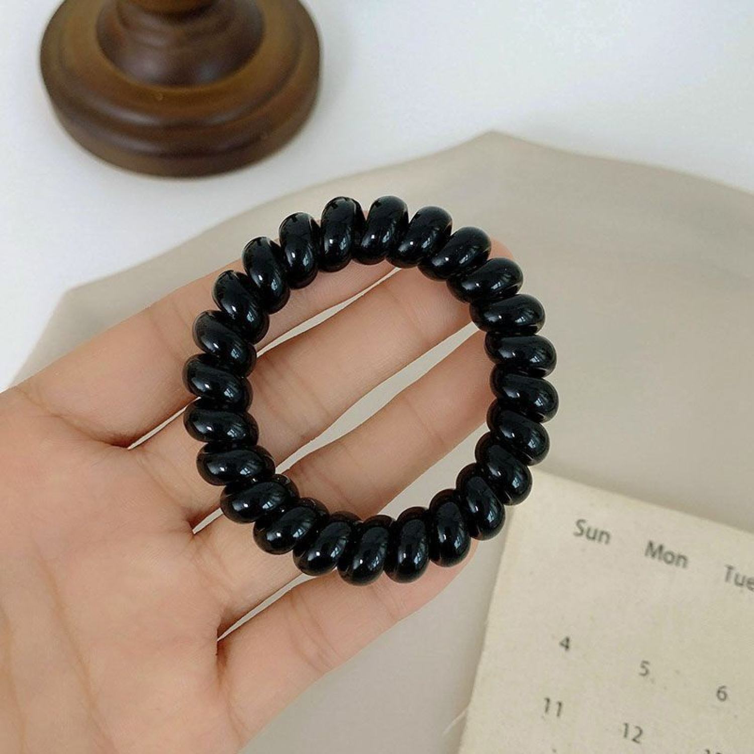 Dây cột tóc lò xo màu đen đơn giản dành cho nữ - loli