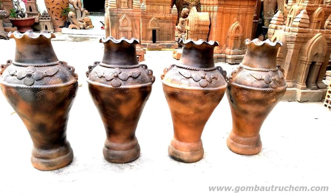 Bình gốm Chăm Bàu Trúc Cổ Bẹ 58 Cm