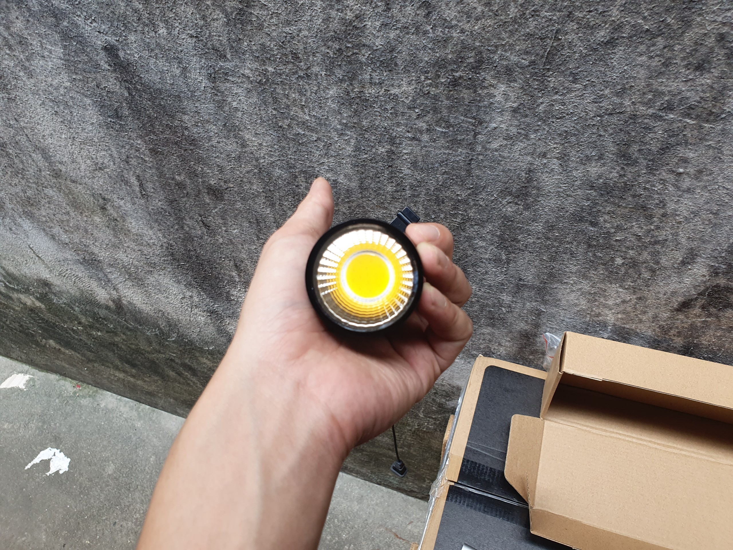 Đèn rọi biotop 3 chế độ 5w xả kho