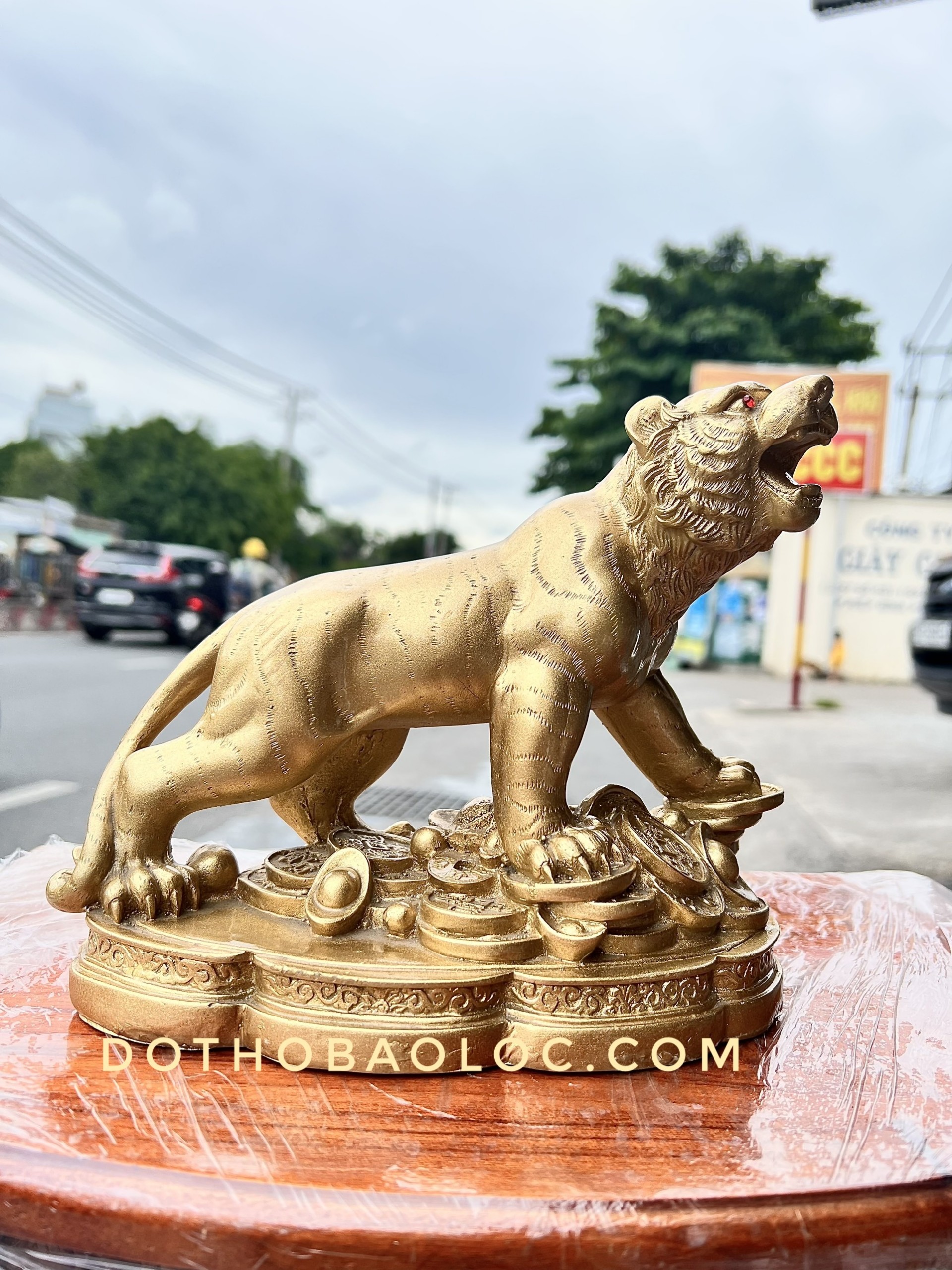 Tượng Hổ Phong Thủy bằng bột đá cao 17cm