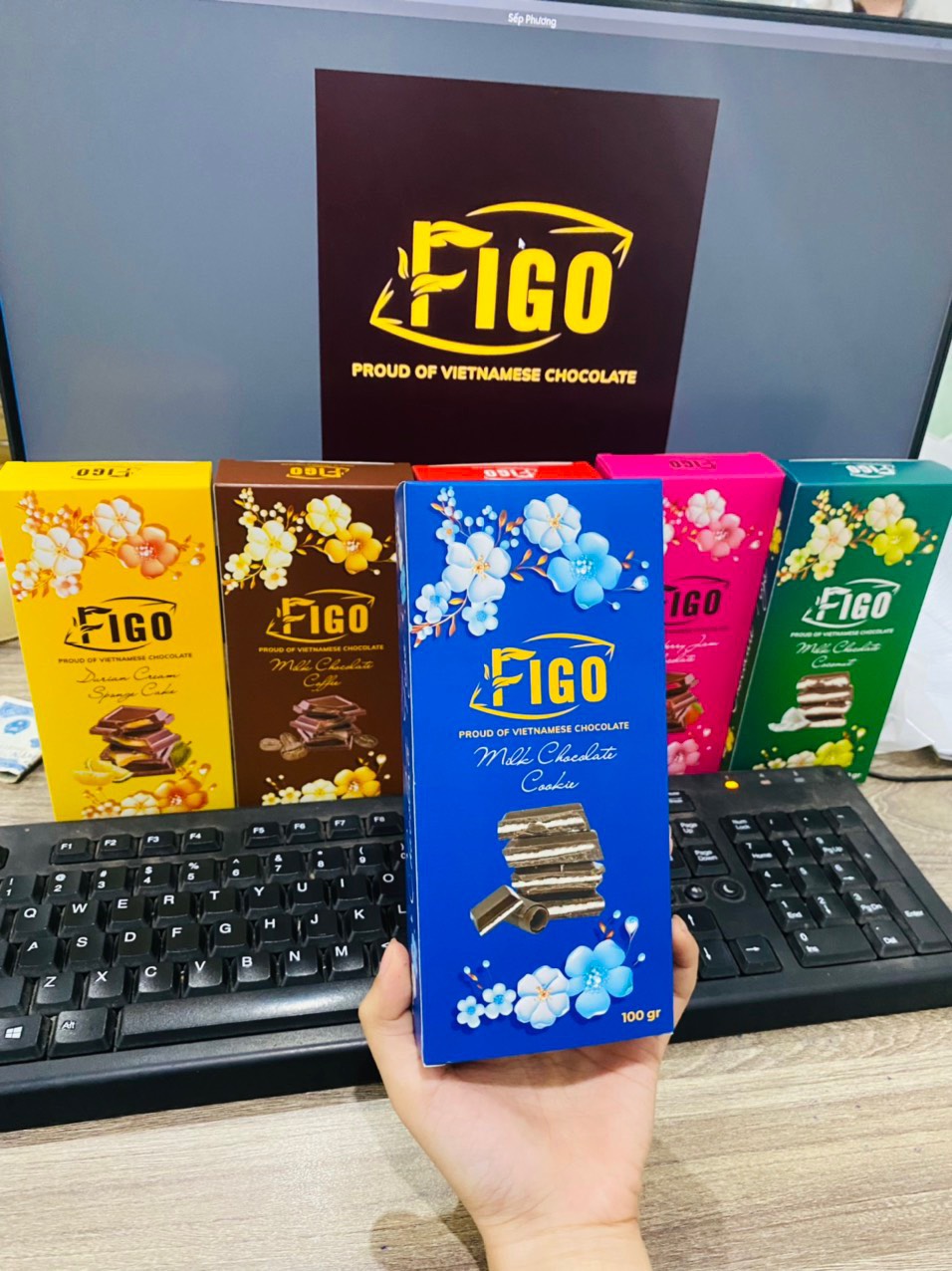 [SIÊU NGON -SOCOLA TẾT 100G] Kẹo socola sữa nhân MỨT DÂU 100g FIGO gói quà