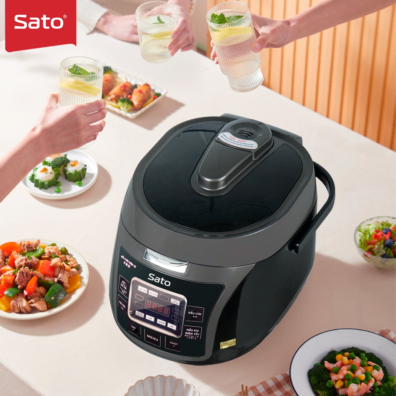 Nồi cơm điện tử 1.8L Sato 18DT017G