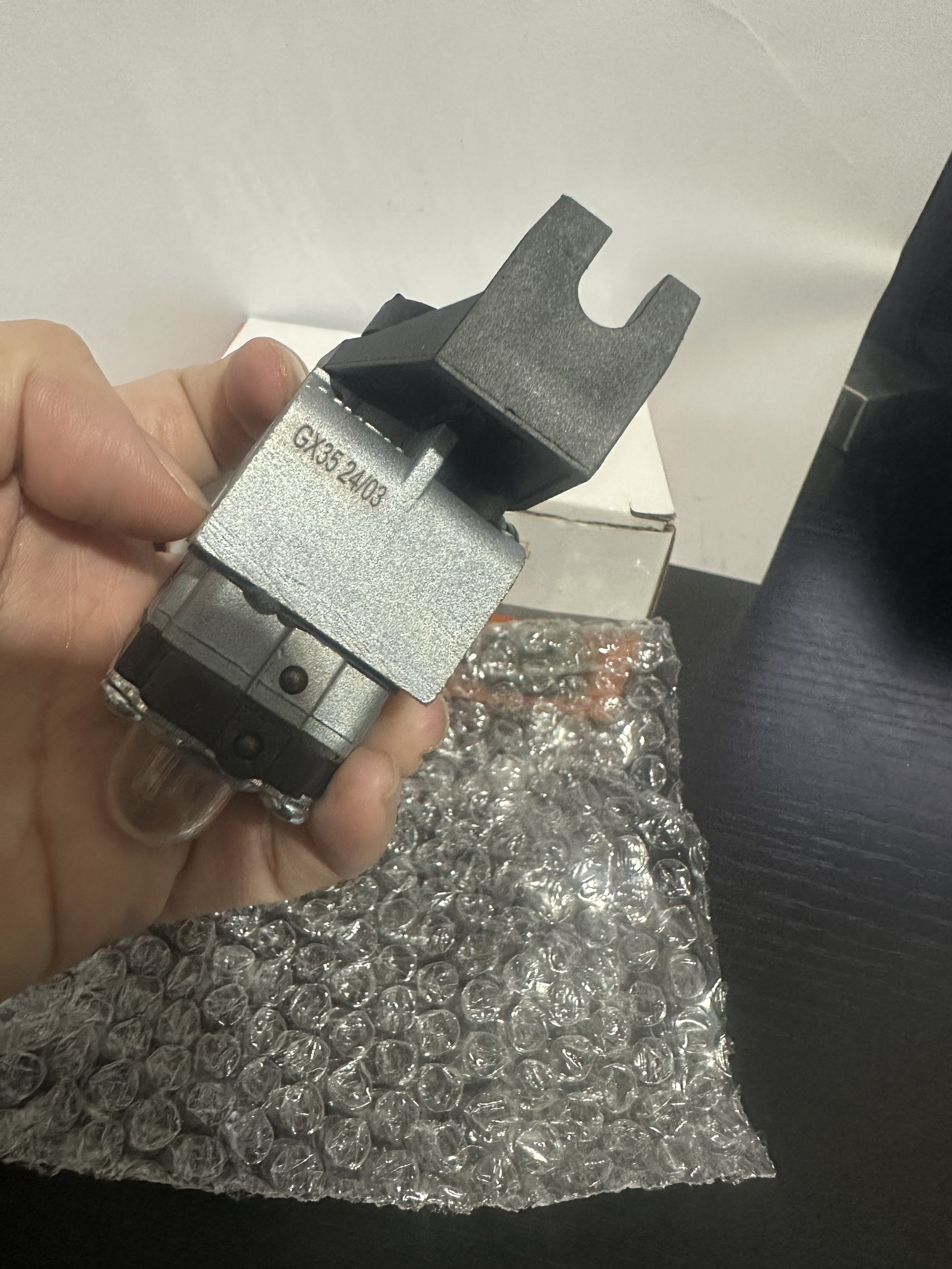 [HCM]BÌNH XĂNG CON ( BỘ CHẾ) MÁY CẮT CỎ 4 THÌ GX35/GX25