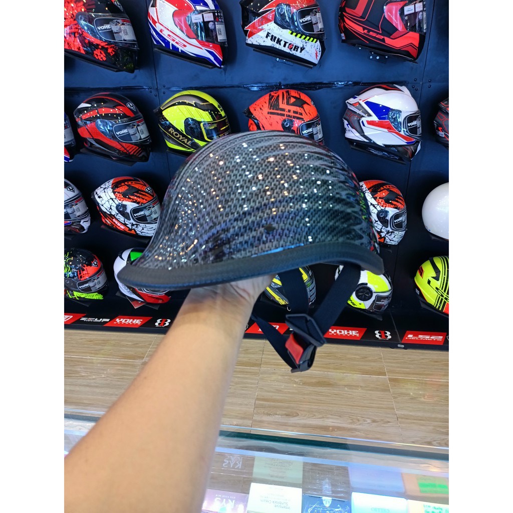 nón bảo hiểm sò nhúng carbon siêu ngầu
