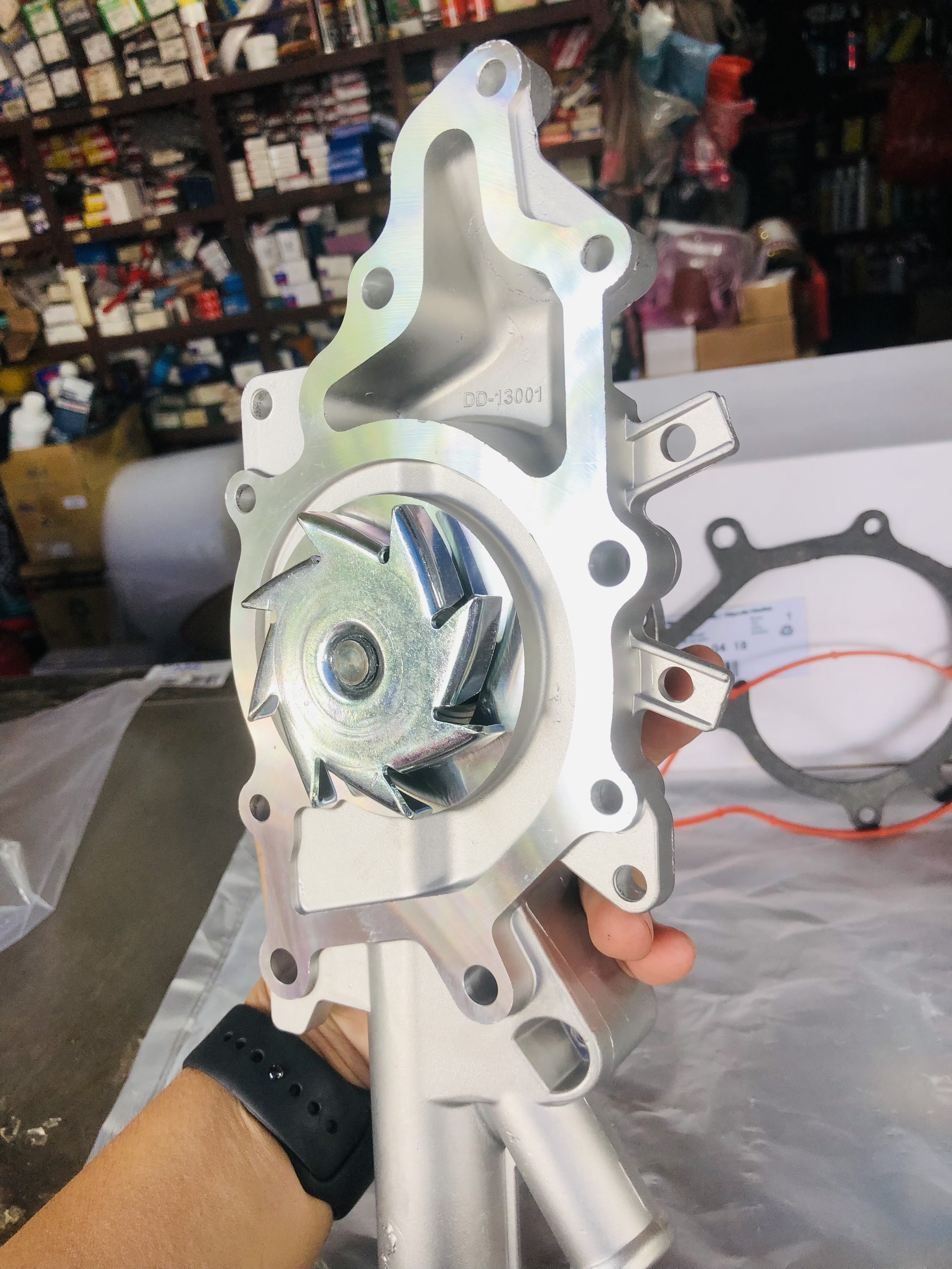 CỤM BƠM NƯỚC  (BƠM TRỘN) MERCEDES BENZ SPRINTER 16 CHỔ
