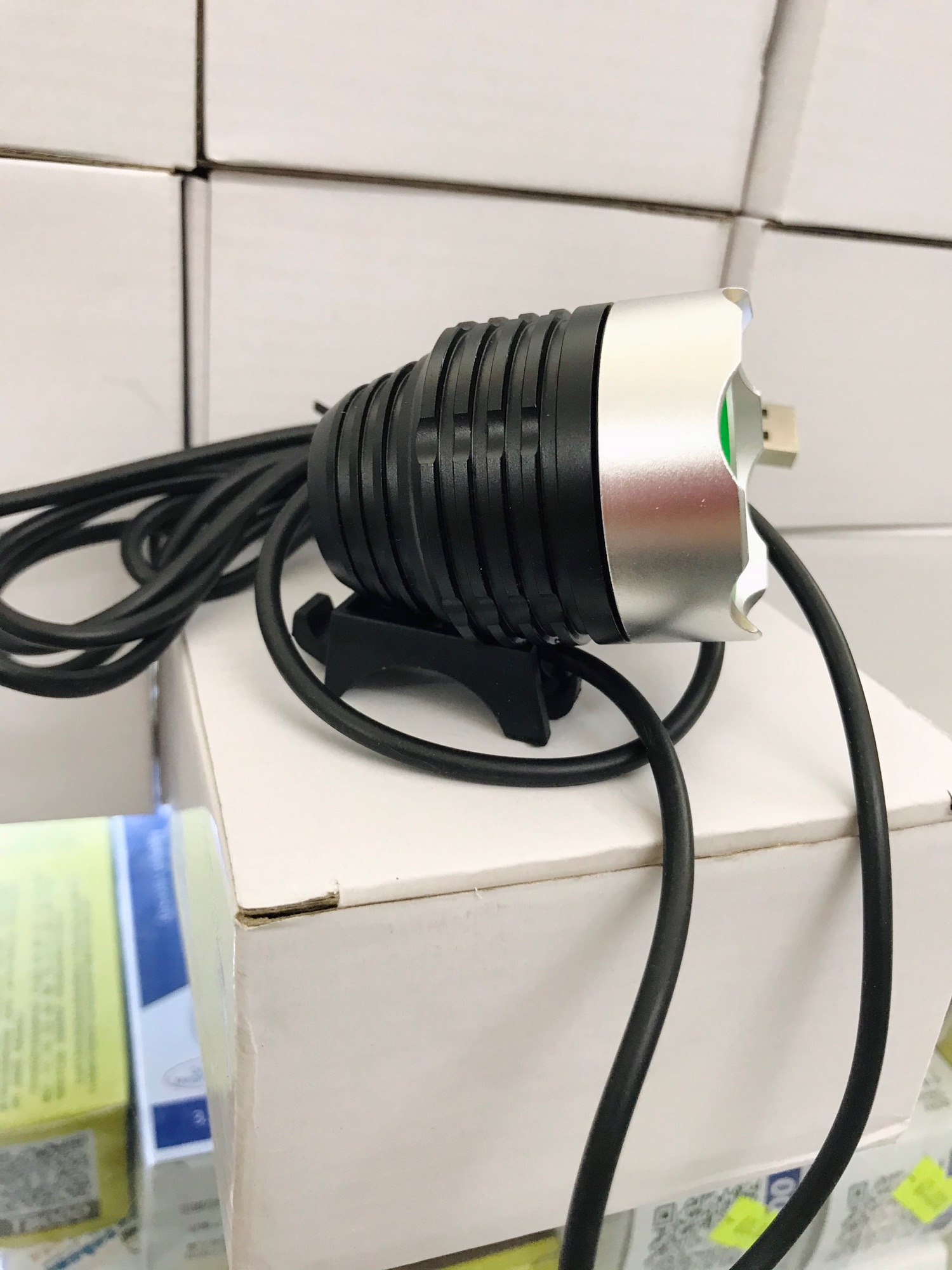 Đèn UV hấp keo xanh cổng USB