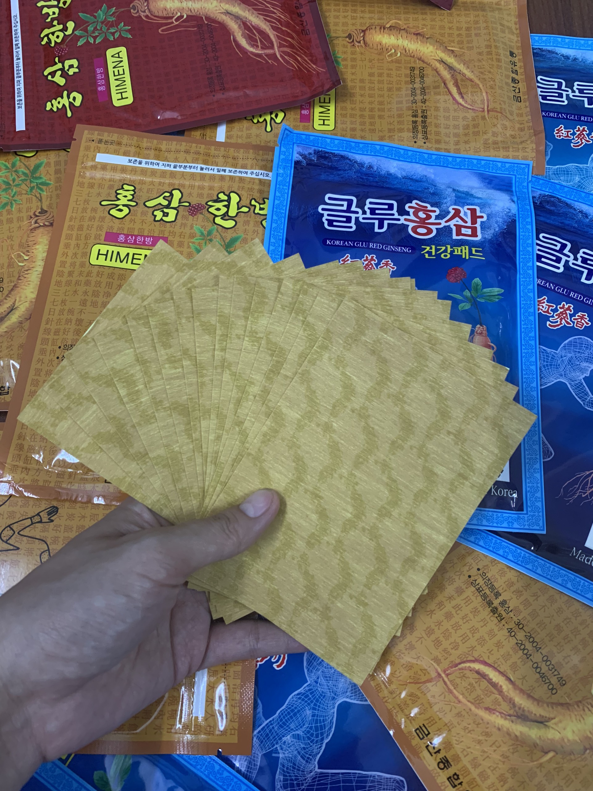 CAO DÁN HỒNG SÂM HÀN QUỐC BỊCH 20 MIẾNG