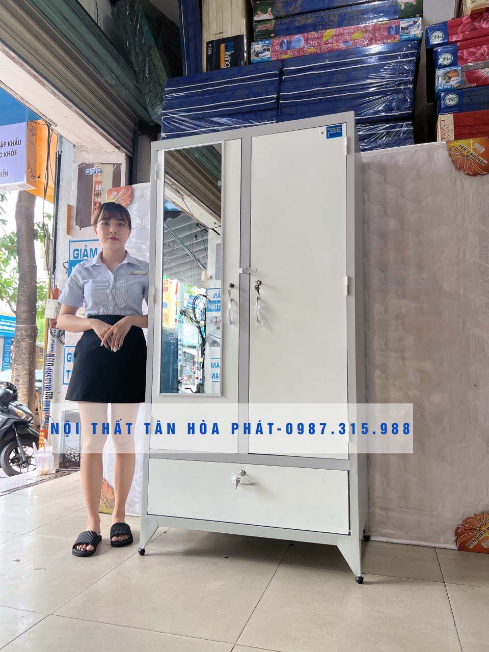 Tủ quần áo sơn tĩnh điện 90x1m8 màu xám có hộc bật tân hòa phát