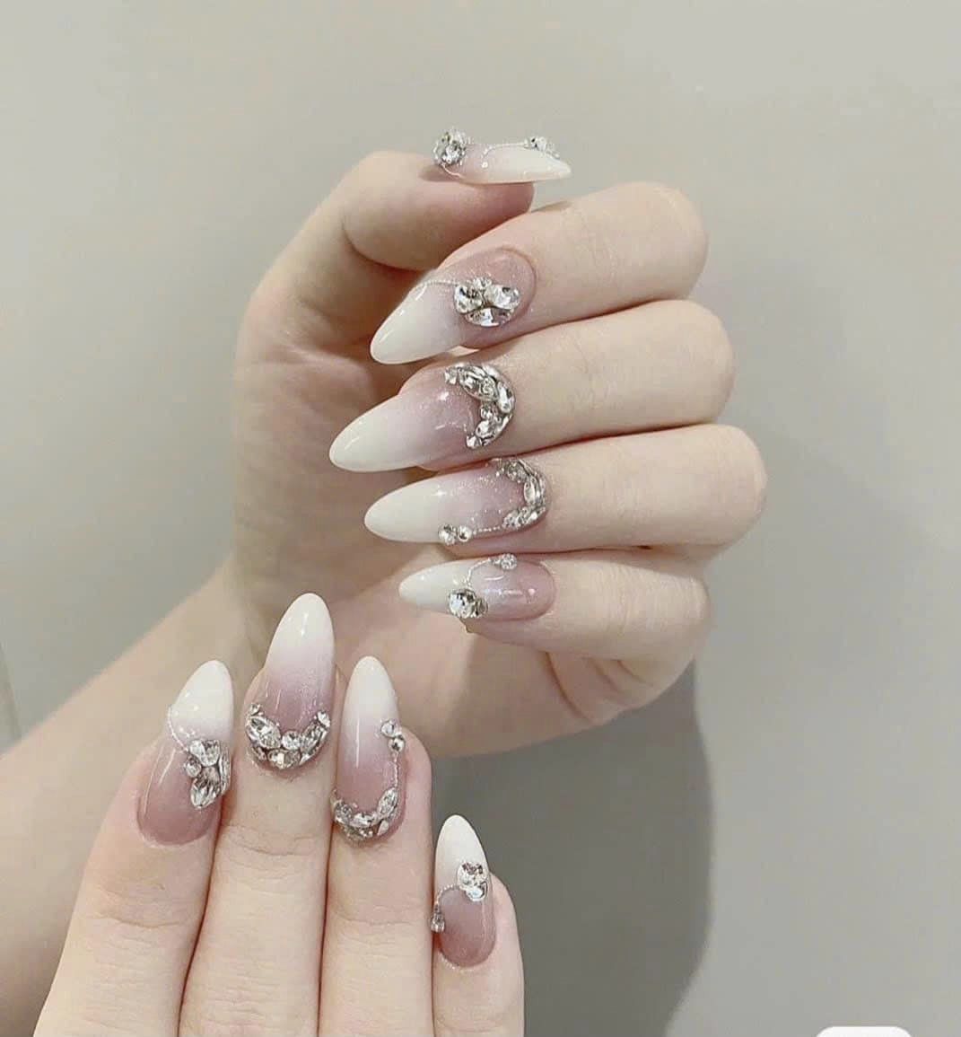 đá khối size mini gắn móng tay