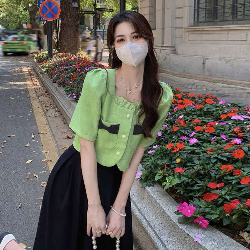 B990- Áo sơ mi croptop  kiểu túi phối nơ