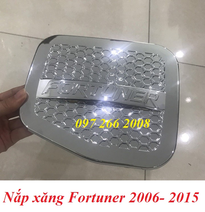 Ốp nắp bình xăng xe toyota fortuner đời 2006, 2007 2008 2009 2010 2011 2012 2013 2014 2015 - mạ crom cao cấp