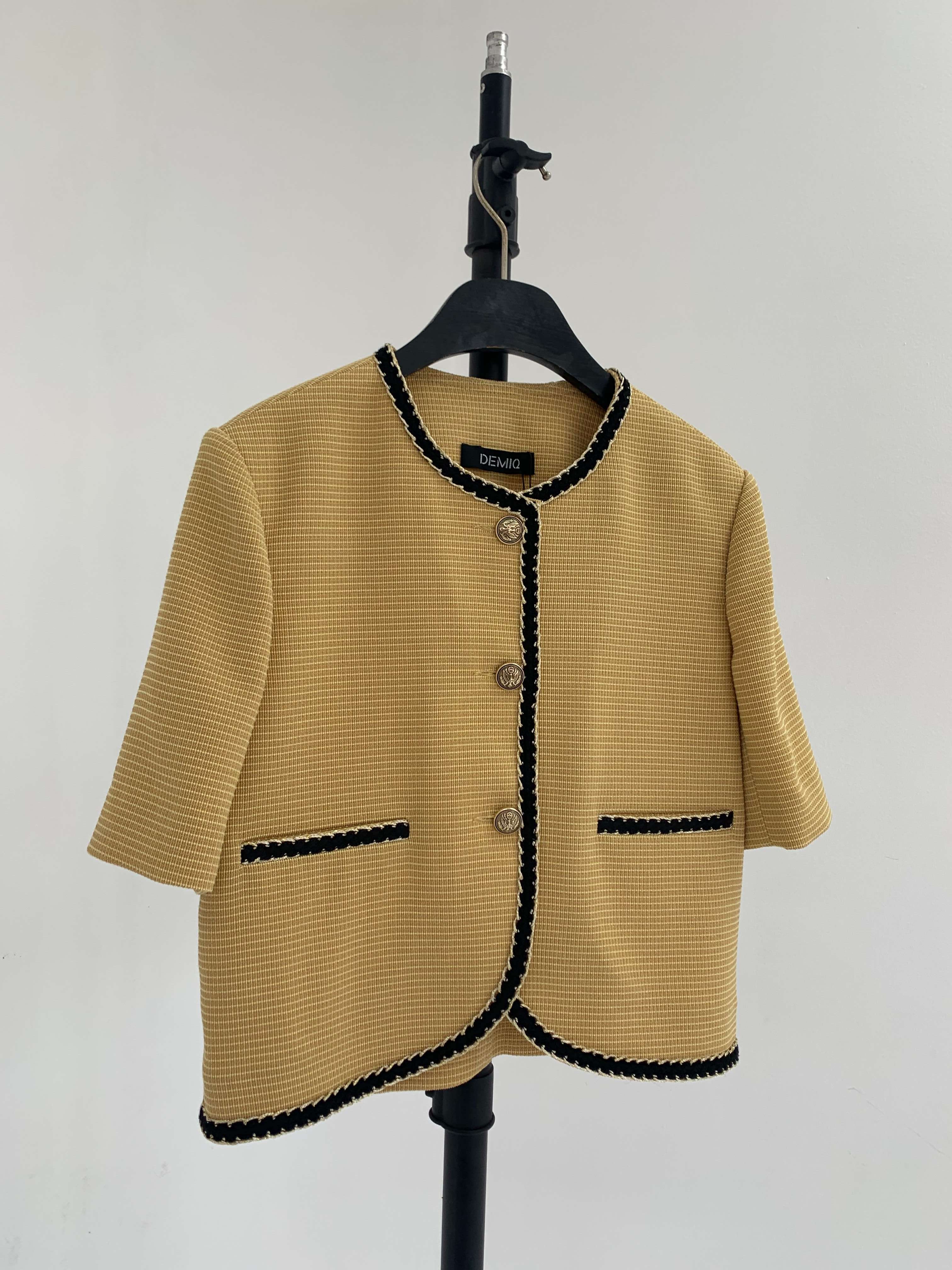 ÁO KHOÁC CỘC TAY - CELINA JACKET