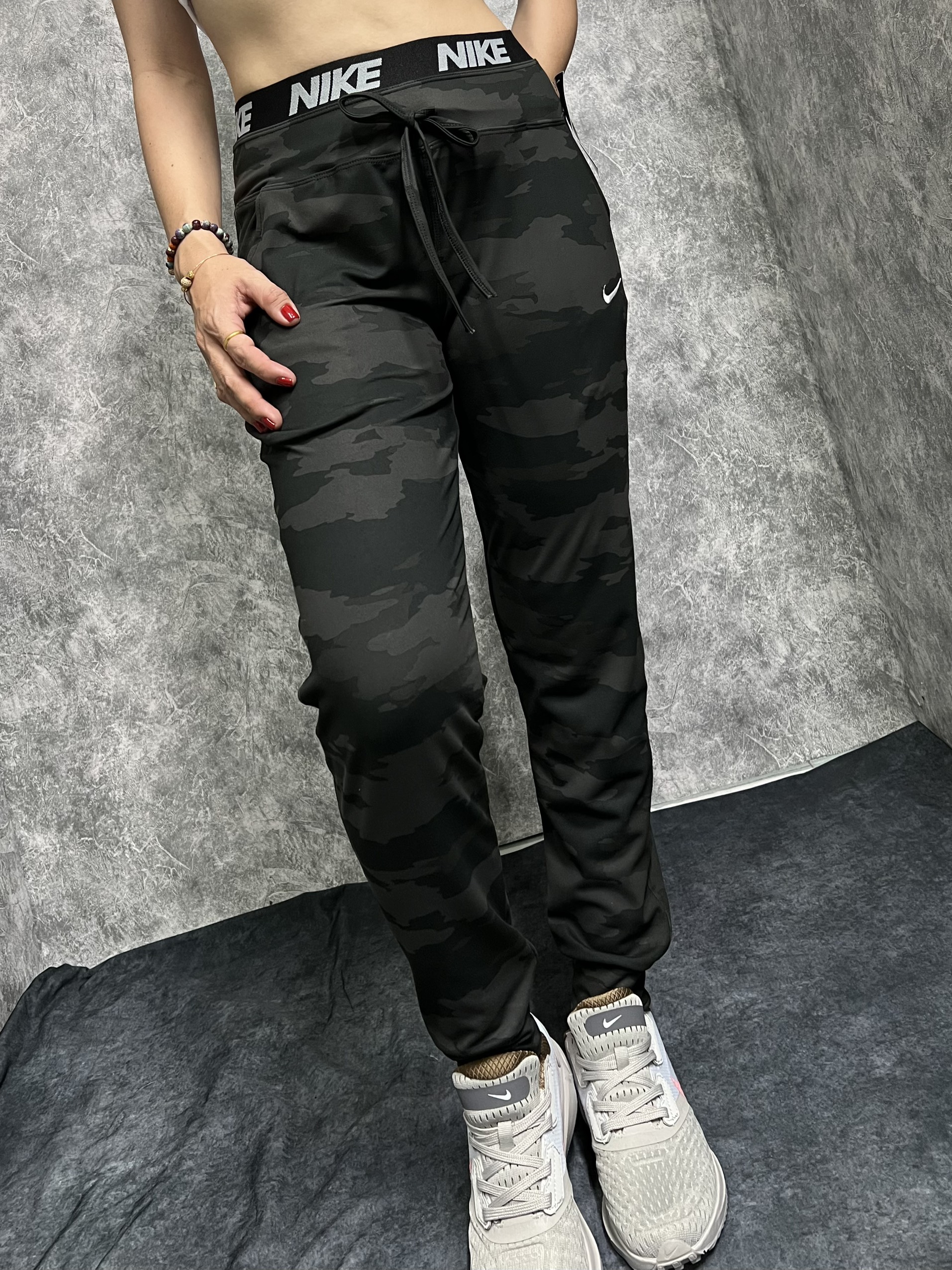 Quần jogger Nữ chất thun co dãn 4 chiều- H7000