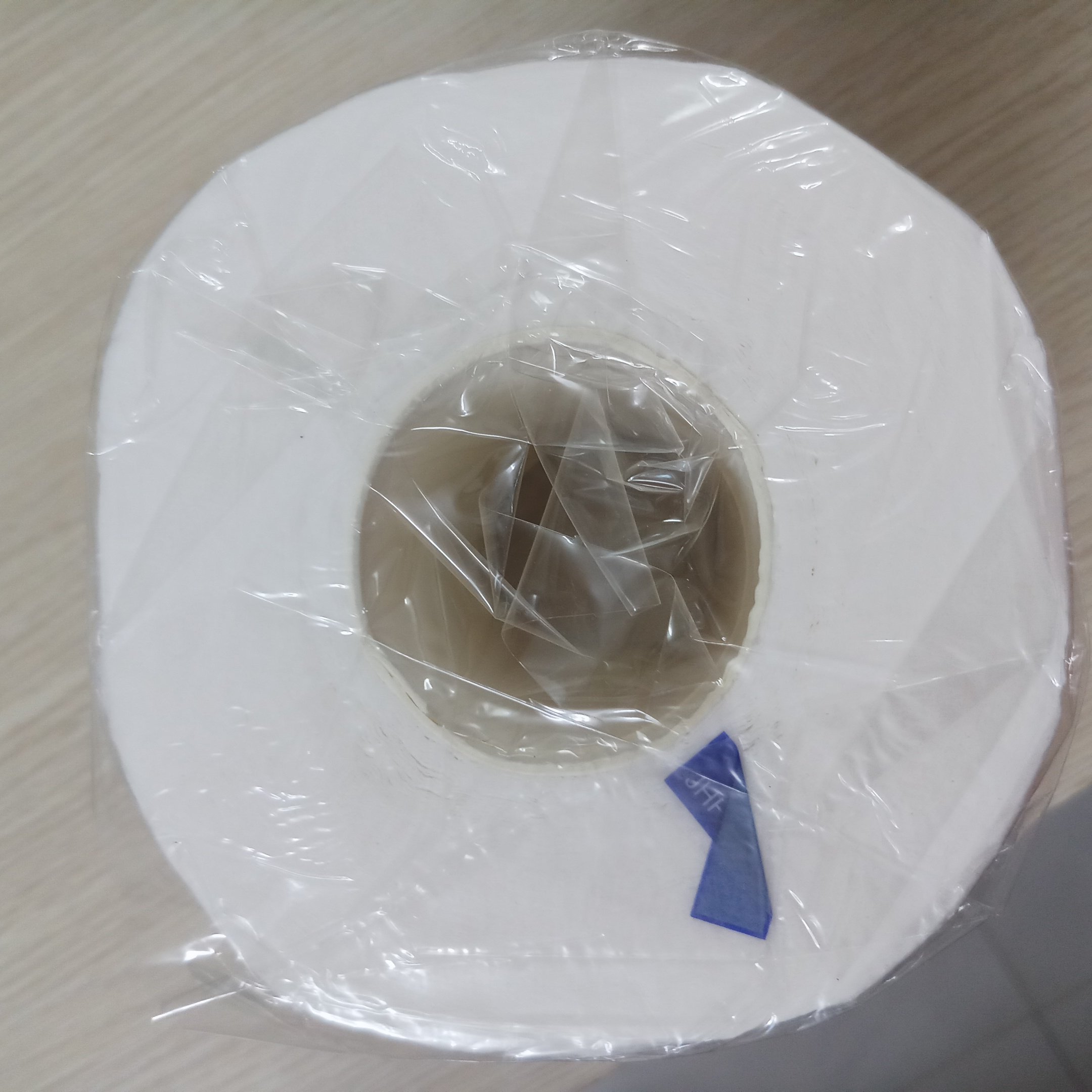 Giấy vệ sinh cao cấp Tempo không mùi 1 cuộn