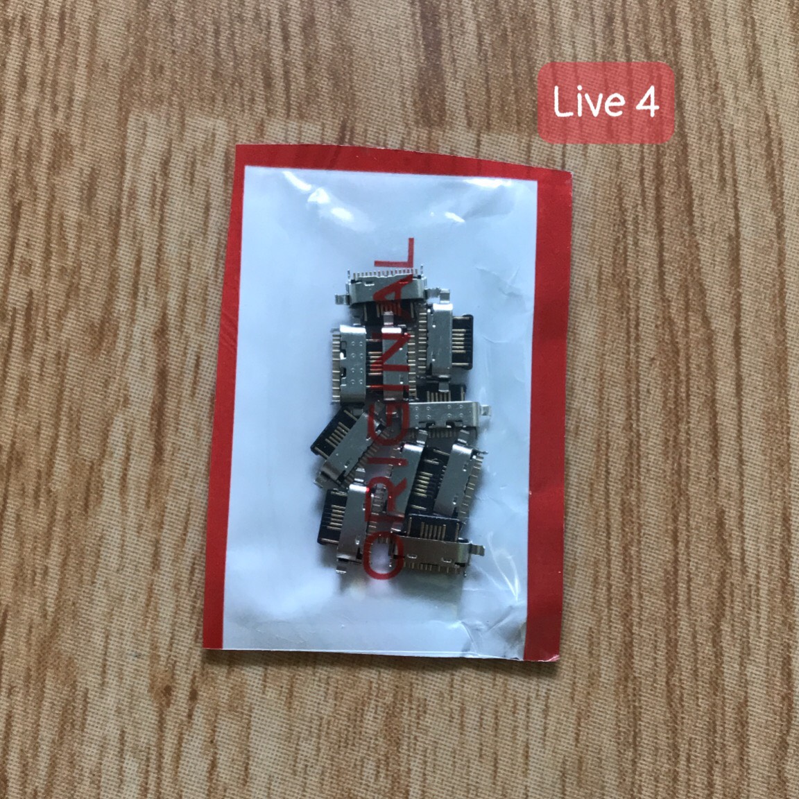 chân sạc rời vsmart live 4