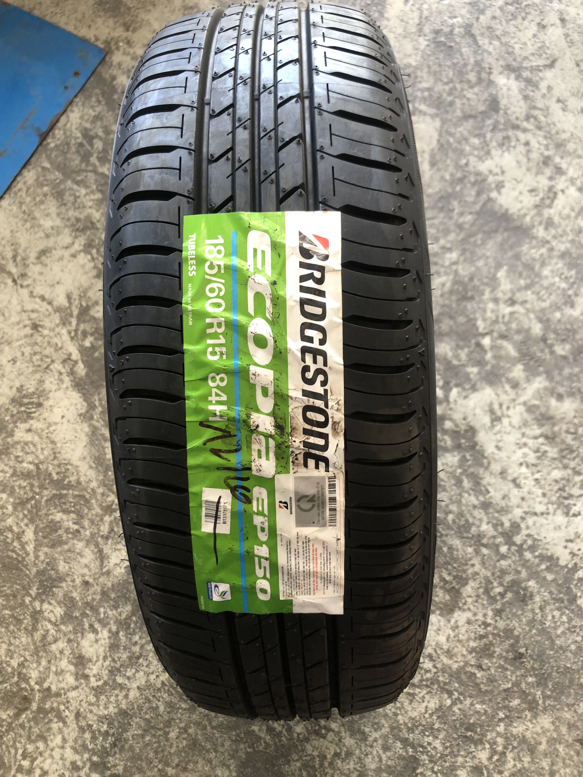 Lốp Bridgestone 185/60R15 EP150 Việt Nam