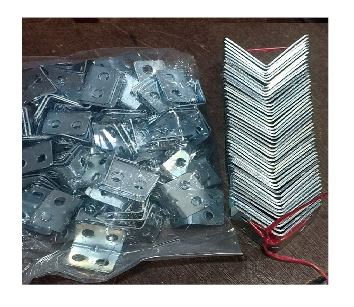 100 cái Pas ke góc sắt 20mm  x 20mm