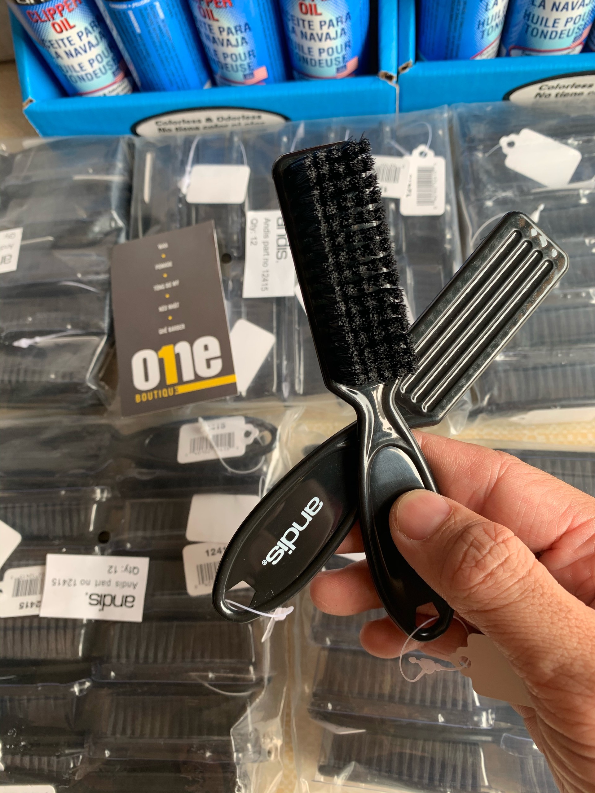 [HCM]Chổi phủi tóc Andis