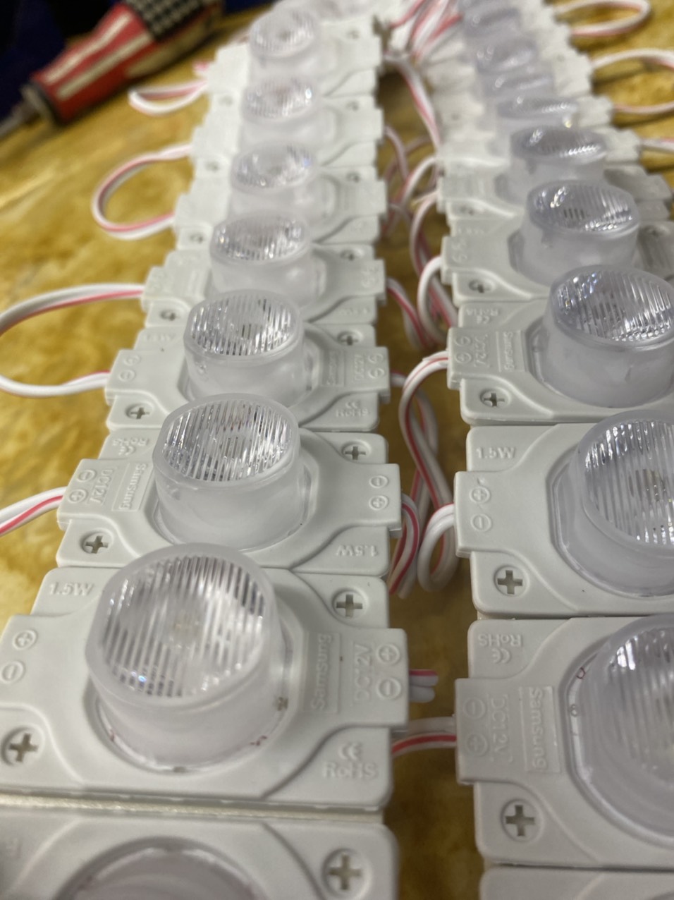 LED RỌI 1,5W (LED MẮT TRÂU) DÂY 20 BÓNG
