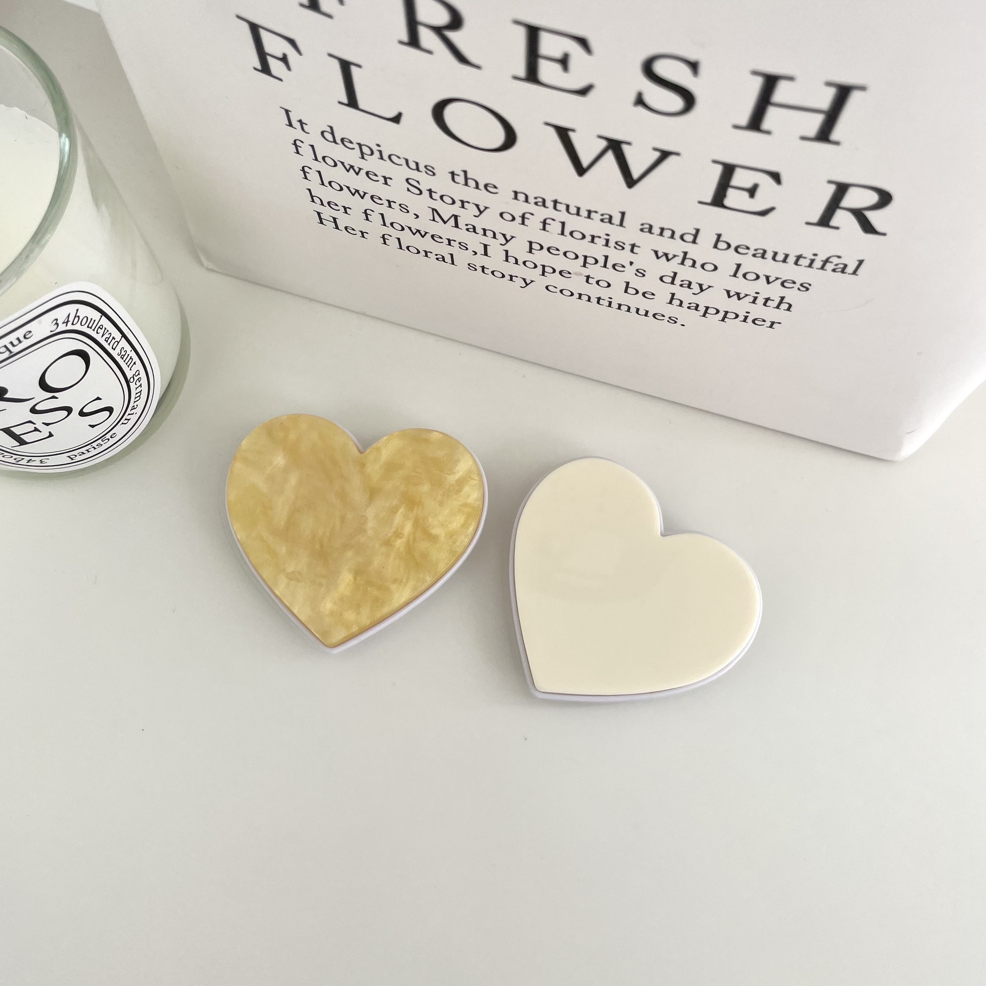 Giá đỡ điện thoại trái tim Modleaf Heart griptok Hàn Quốc