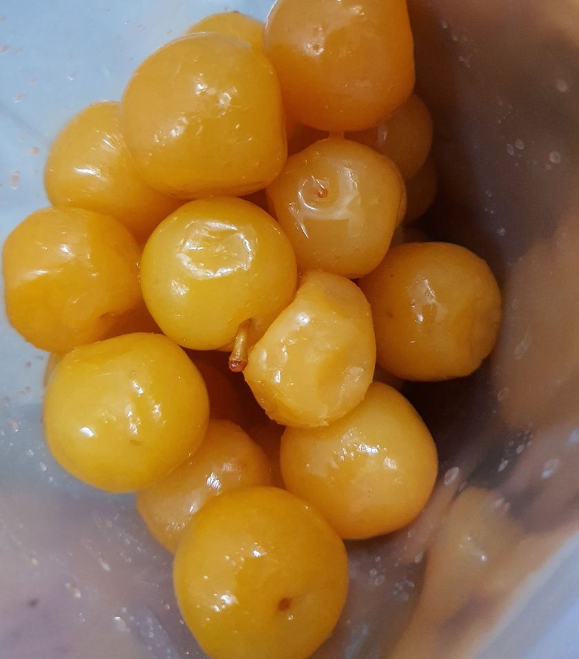 Mứt Trái lý vàng 1kG