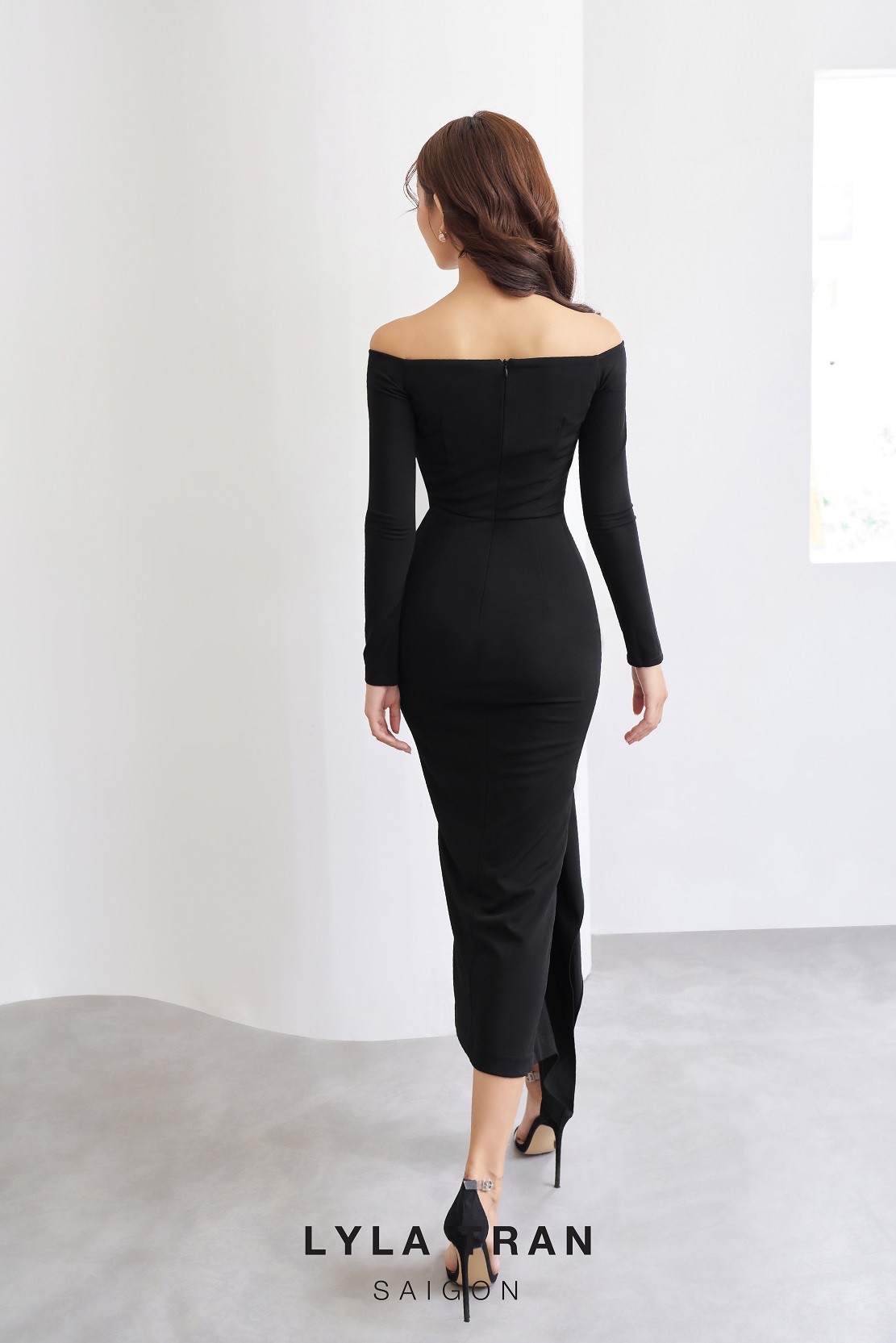 ĐẦM TRỄ VAI PHOM ÔM SANG TRỌNG (MAYE DRESS)