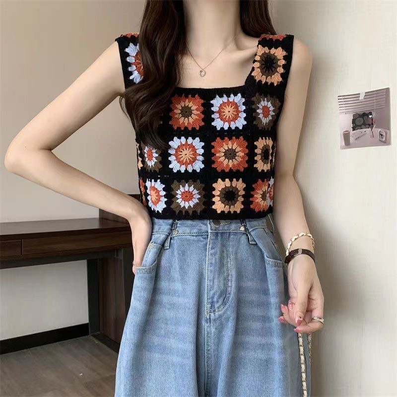 Áo Hai Dây Len Móc Dáng Ngắn Croptop Thêu Hoa Vuông Họa Tiết Thổ Cẩm Áo 2 Dây Đi Biển Đi Chơi Hottrend Mùa Hè 2023