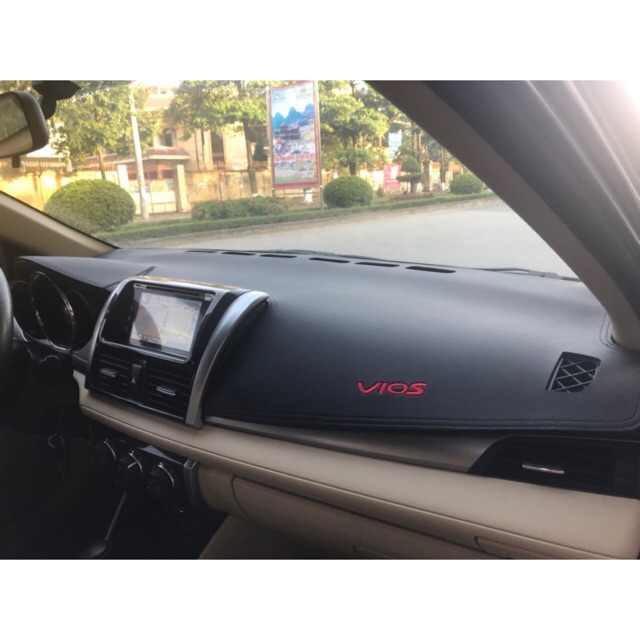 Thảm da Taplo Toyota Vios 2019-2020 vân Carbon cao cấp