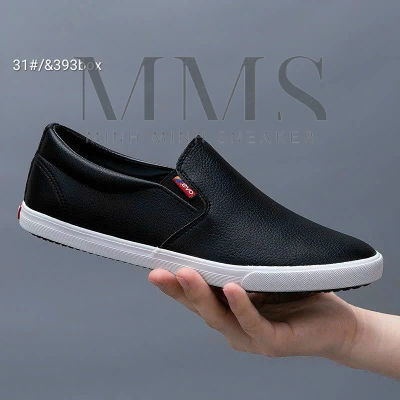 Excellent grade Leyo leather loafers